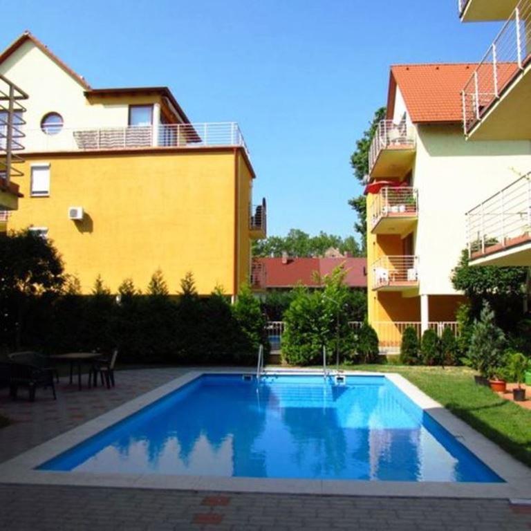 Siraly Apartman Siófok Zewnętrze zdjęcie